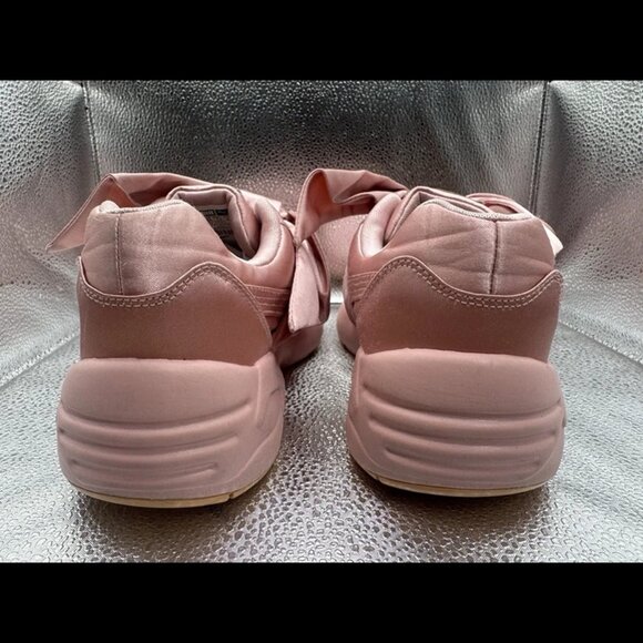 Size 7.5 - PUMA Fenty x Bow Pink W Rihanna Sneakers - Picture 5 of 10